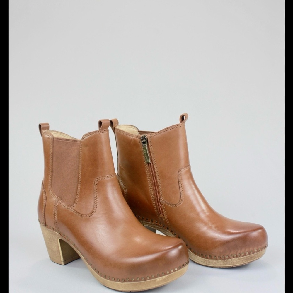 Dansko Shayna Leather Ankle Booties